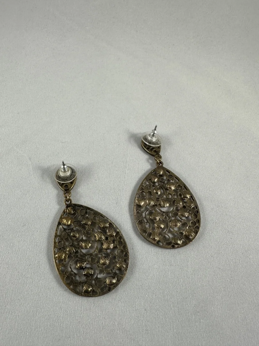 Lia Sophia Antique Brass Amber Crystal Filigree Teardrop Earrings – NYFW Suite